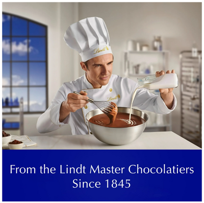 Lindt Classic Recipe White Chocolate Bar With Chocolate Cookie Pieces 4.2 oz - Cookies & Creme