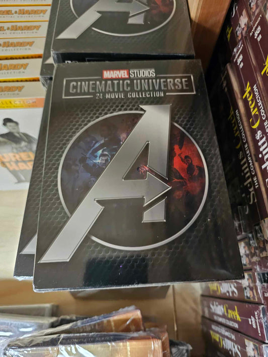 Marvel Studios Cinematic Universe 24-Movie Collection [DVD]