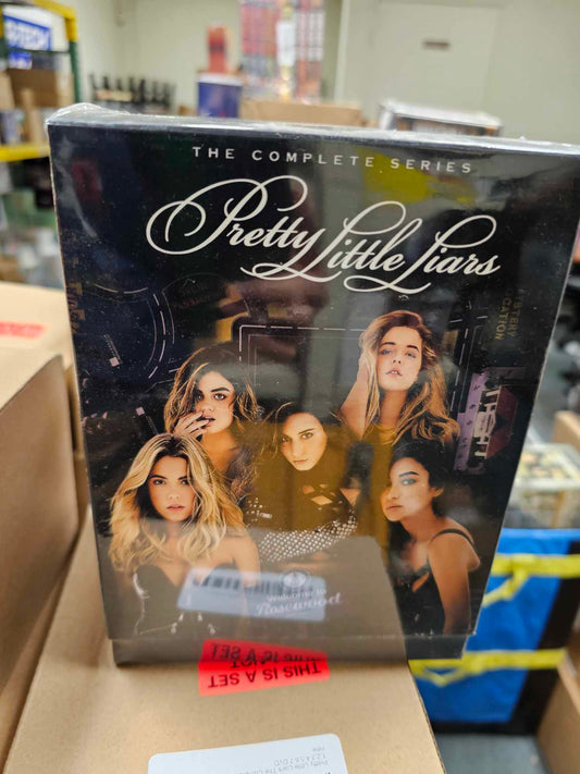 Pretty Little Liars: The Complete Series (Seasons 1-7) [DVD]