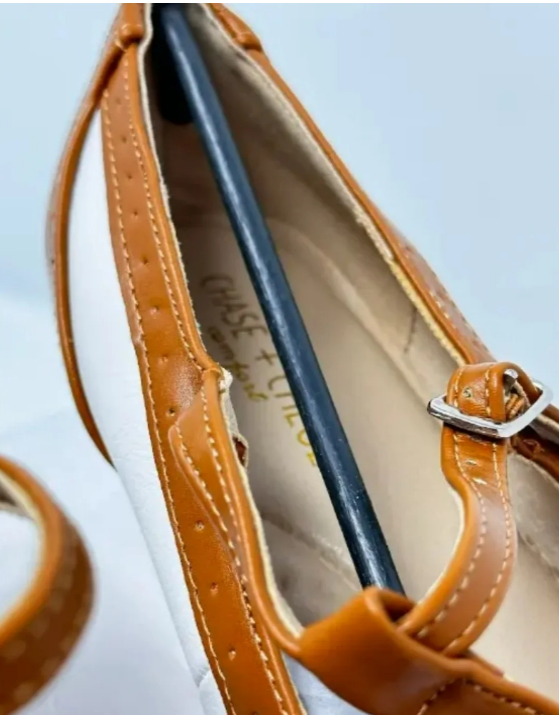Chase & Chloe Kimmy-51 Women's Two Tone T-Strap Pump 10US - Tan-White