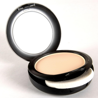 MAC Studio Fix Powder Plus Foundation 15g  - NC15
